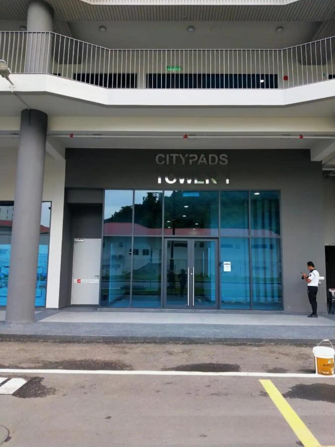Jesselton Quay Sea View Hotel Kota Kinabalu Exterior photo